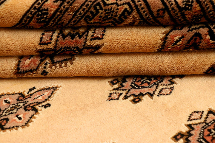 Navajo White Jaldar 5' 7 x 7' 10 - No. 38331 - ALRUG Rug Store