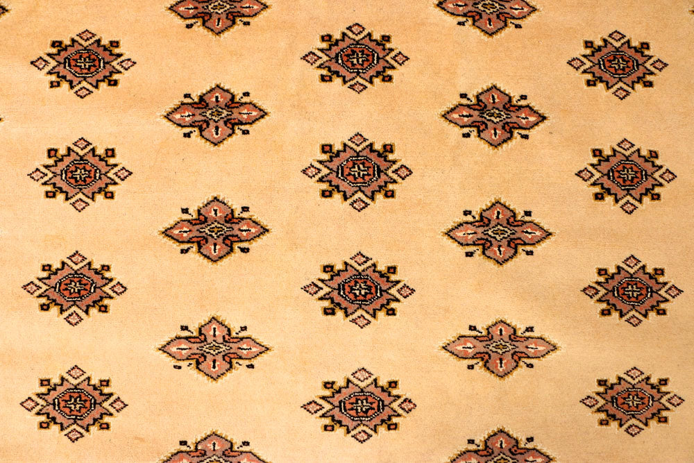 Navajo White Jaldar 5' 6 x 7' 9 - No. 38335 - ALRUG Rug Store