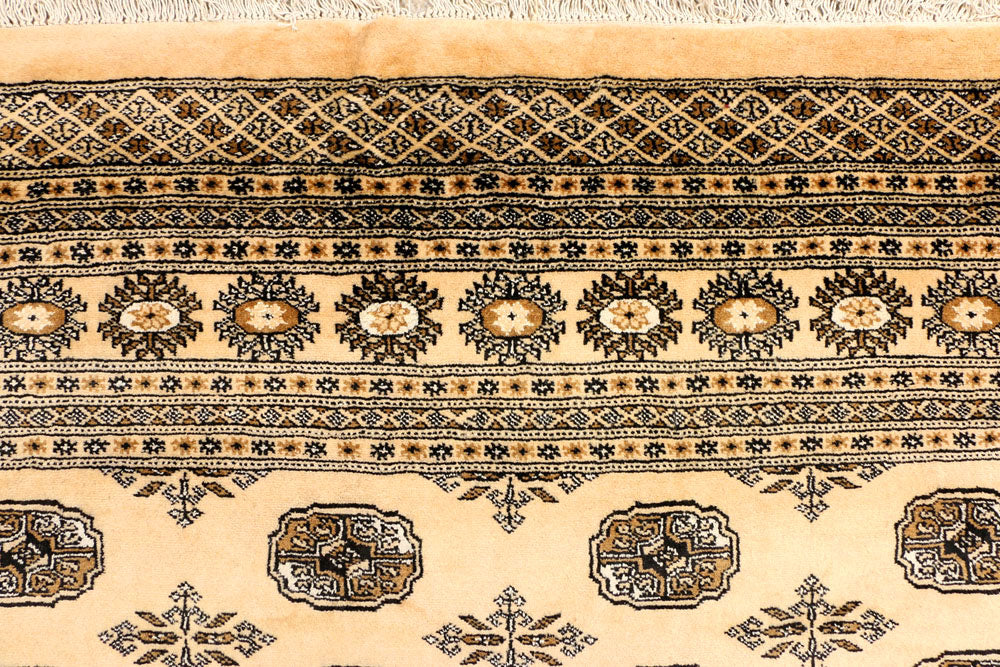 Navajo White Bokhara 6' 8 x 9' 6 - No. 38351 - ALRUG Rug Store