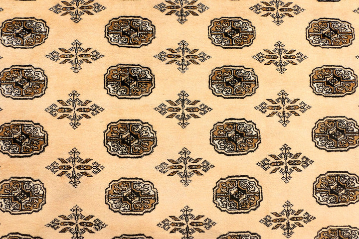 Navajo White Bokhara 6' 8 x 9' 6 - No. 38351 - ALRUG Rug Store