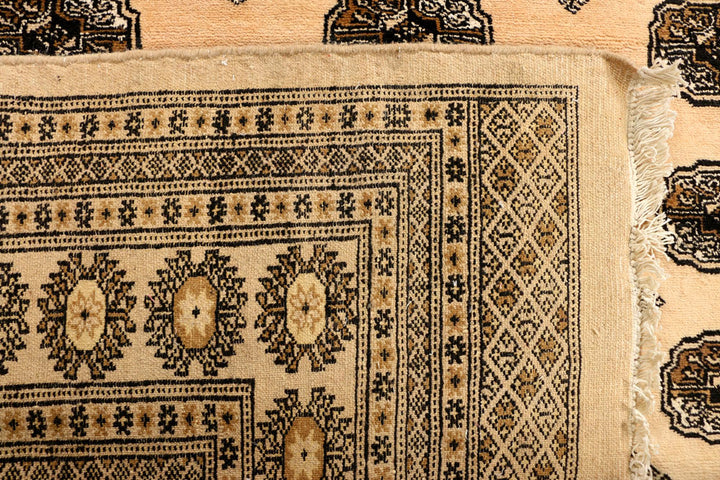 Navajo White Bokhara 6' 8 x 9' 6 - No. 38351 - ALRUG Rug Store