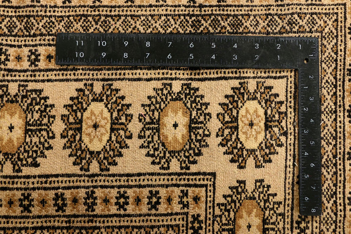 Navajo White Bokhara 6' 8 x 9' 6 - No. 38351 - ALRUG Rug Store