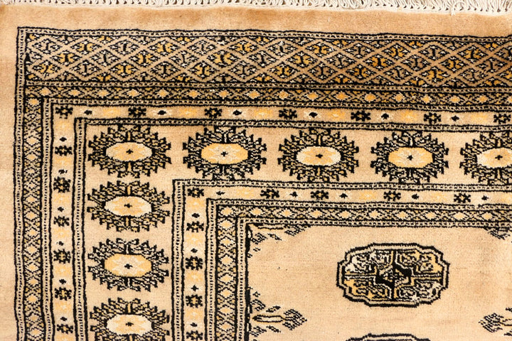 Navajo White Bokhara 4' 8 x 6' 8 - No. 38352 - ALRUG Rug Store