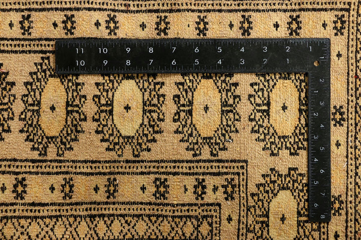 Navajo White Bokhara 4' 8 x 6' 8 - No. 38352 - ALRUG Rug Store