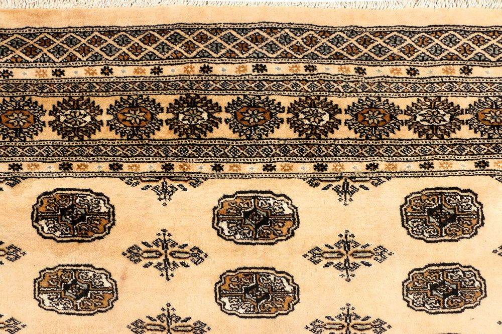 Bokhara 5' 7 x 8' 3 - No. 38355 - ALRUG Rug Store
