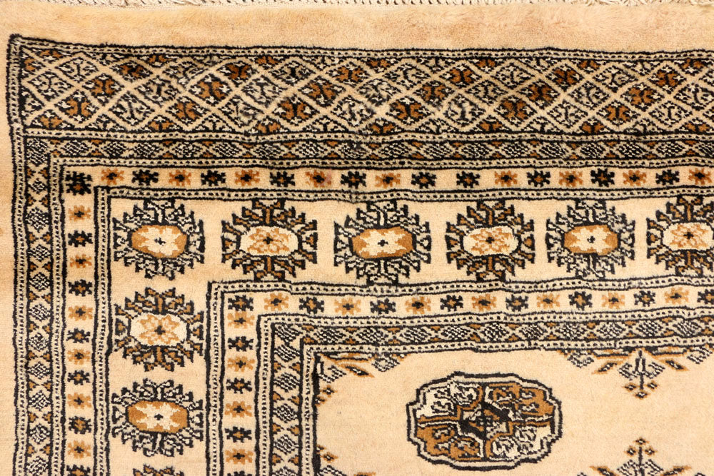 Navajo White Bokhara 5' x 9' 2 - No. 38358 - ALRUG Rug Store