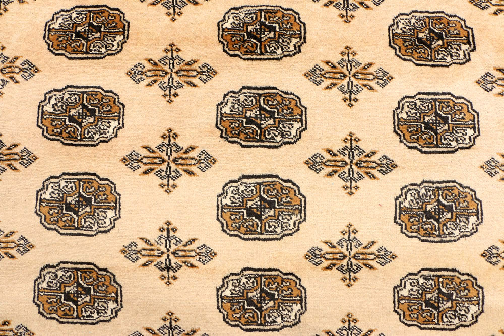 Navajo White Bokhara 5' x 9' 2 - No. 38358 - ALRUG Rug Store