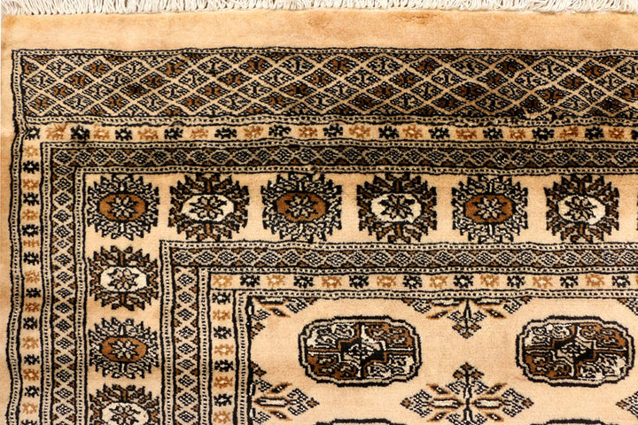 Navajo White Bokhara 5' 7 x 7' 10 - No. 38366 - ALRUG Rug Store