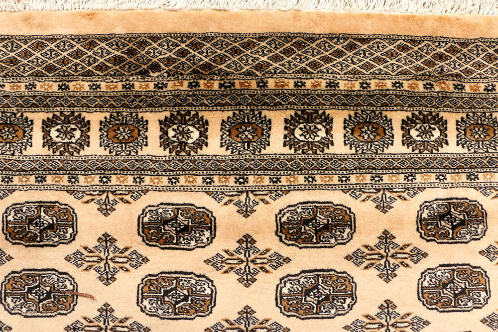 Navajo White Bokhara 5' 7 x 7' 10 - No. 38366 - ALRUG Rug Store