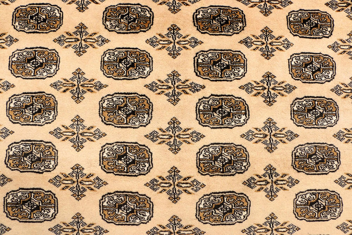 Navajo White Bokhara 5' 7 x 7' 10 - No. 38366 - ALRUG Rug Store