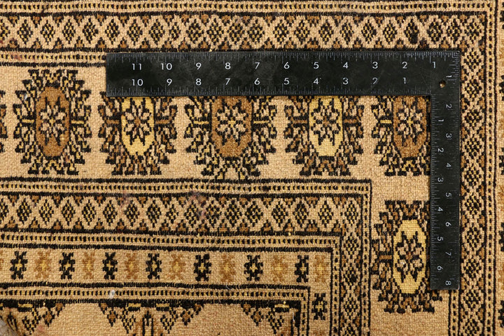 Navajo White Bokhara 5' 7 x 7' 10 - No. 38366 - ALRUG Rug Store