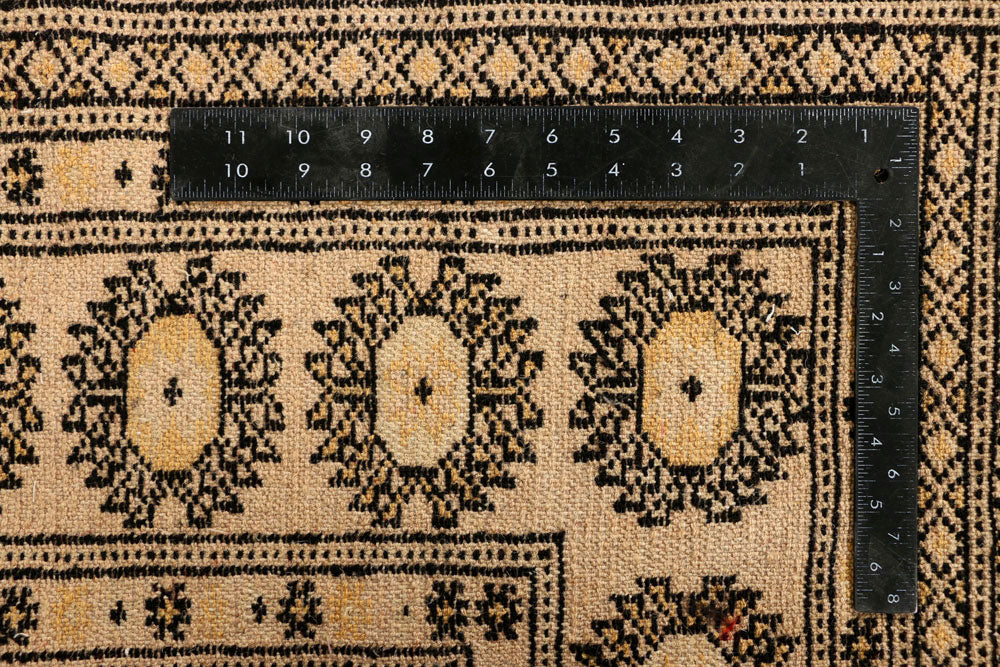 Burlywood Bokhara 5' 1 x 8' 2 - No. 38370 - ALRUG Rug Store