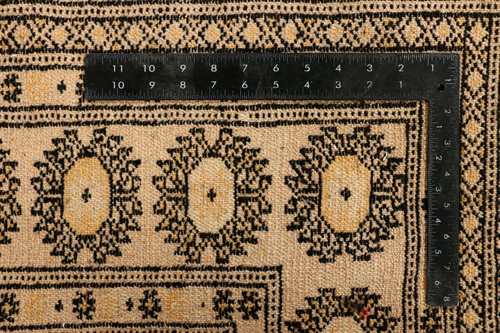 Burlywood Bokhara 5' 1 x 8' 2 - No. 38370 - ALRUG Rug Store