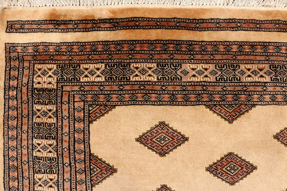 Navajo White Jaldar 4' 11 x 7' 10 - No. 38390 - ALRUG Rug Store