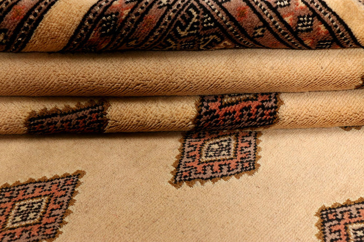 Navajo White Jaldar 4' 11 x 7' 10 - No. 38390 - ALRUG Rug Store