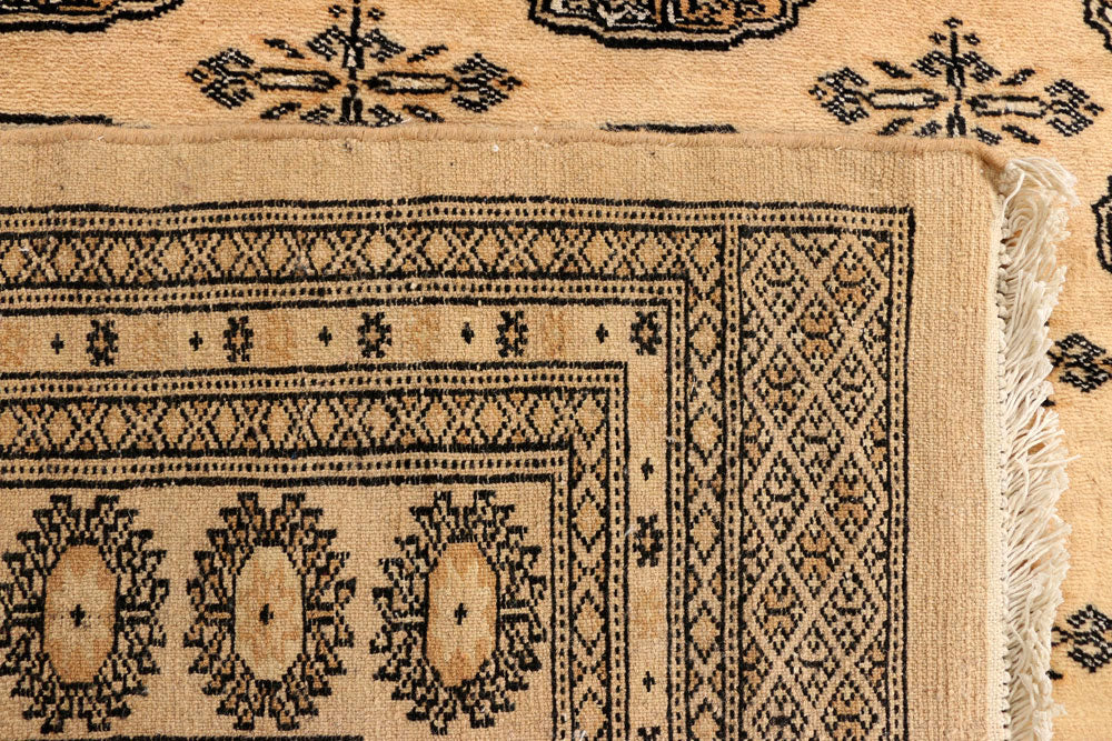 Navajo White Bokhara 6' 6 x 10' 5 - No. 38406 - ALRUG Rug Store