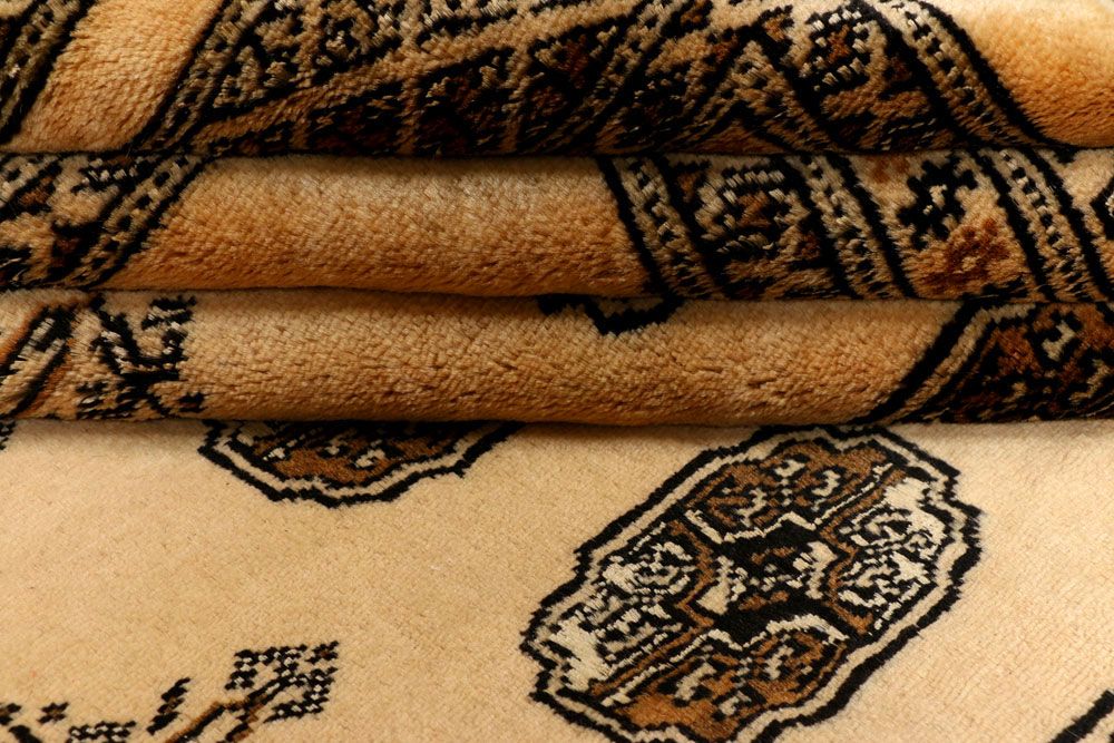 Bokhara 5' 8 x 7' 6 - No. 38407 - ALRUG Rug Store