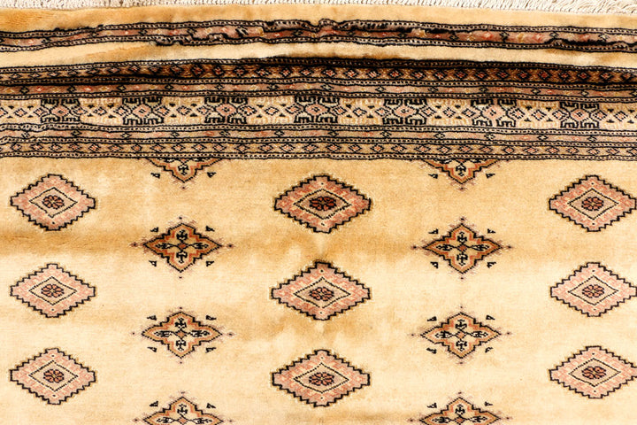 Navajo White Jaldar 5' 9 x 7' 10 - No. 38414 - ALRUG Rug Store