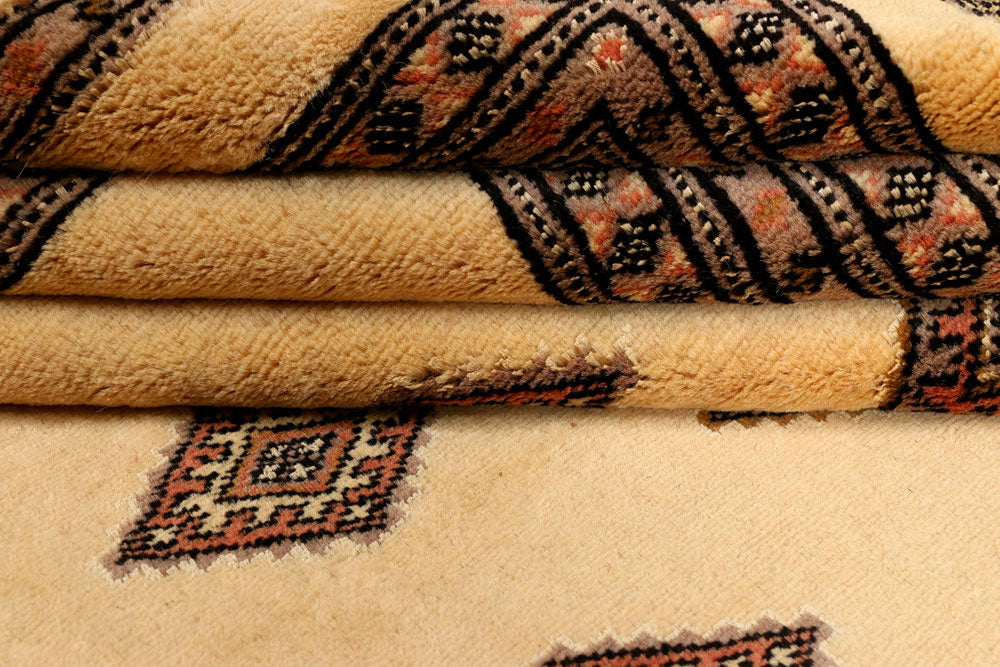 Navajo White Jaldar 7' x 10' 6 - No. 38416 - ALRUG Rug Store