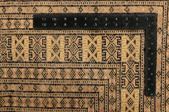 Navajo White Jaldar 7' x 10' 6 - No. 38416 - ALRUG Rug Store
