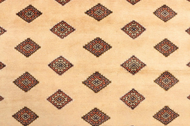 Navajo White Jaldar 5' 6 x 8' 8 - No. 38417 - ALRUG Rug Store