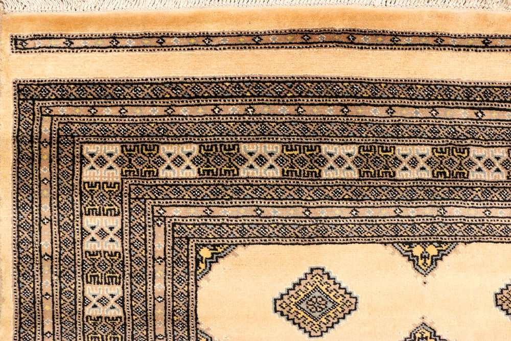 Navajo White Jaldar 5' 7 x 8' 2 - No. 38420 - ALRUG Rug Store