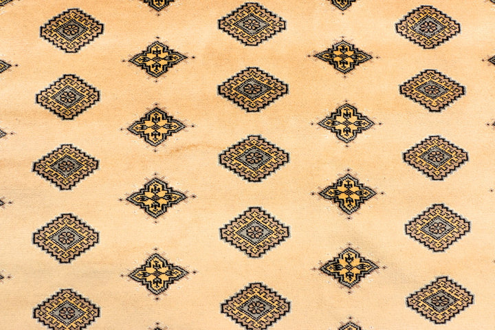 Navajo White Jaldar 5' 7 x 8' 2 - No. 38420 - ALRUG Rug Store