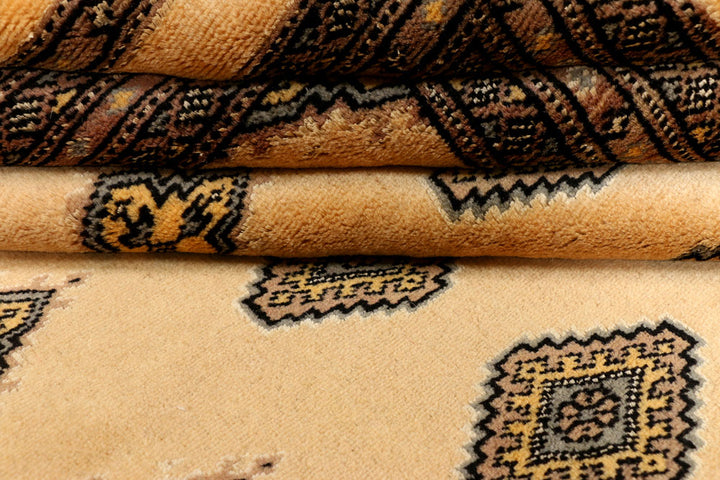 Navajo White Jaldar 5' 7 x 8' 2 - No. 38420 - ALRUG Rug Store