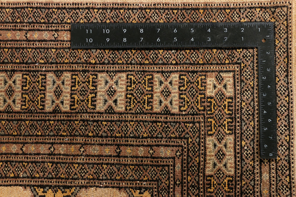 Navajo White Jaldar 5' 7 x 8' 2 - No. 38420 - ALRUG Rug Store