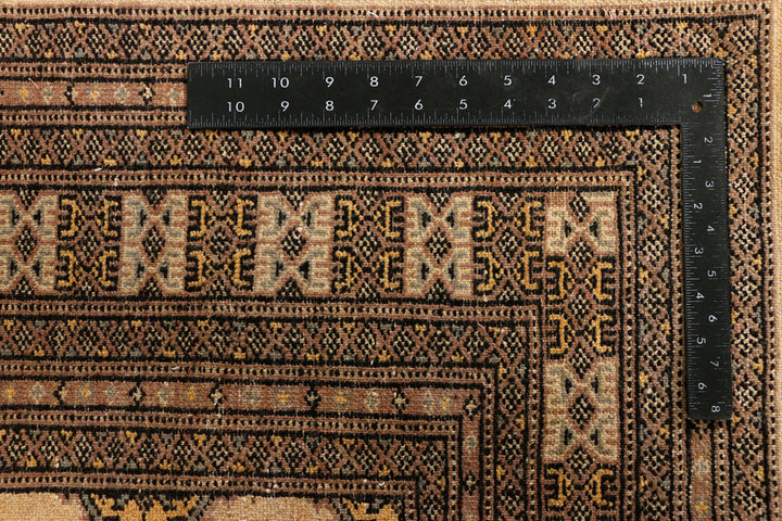 Navajo White Jaldar 5' 7 x 8' 2 - No. 38420 - ALRUG Rug Store