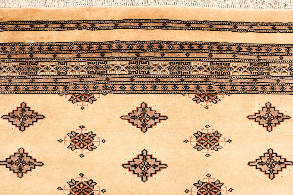 Navajo White Jaldar 5' 9 x 7' 10 - No. 38424 - ALRUG Rug Store