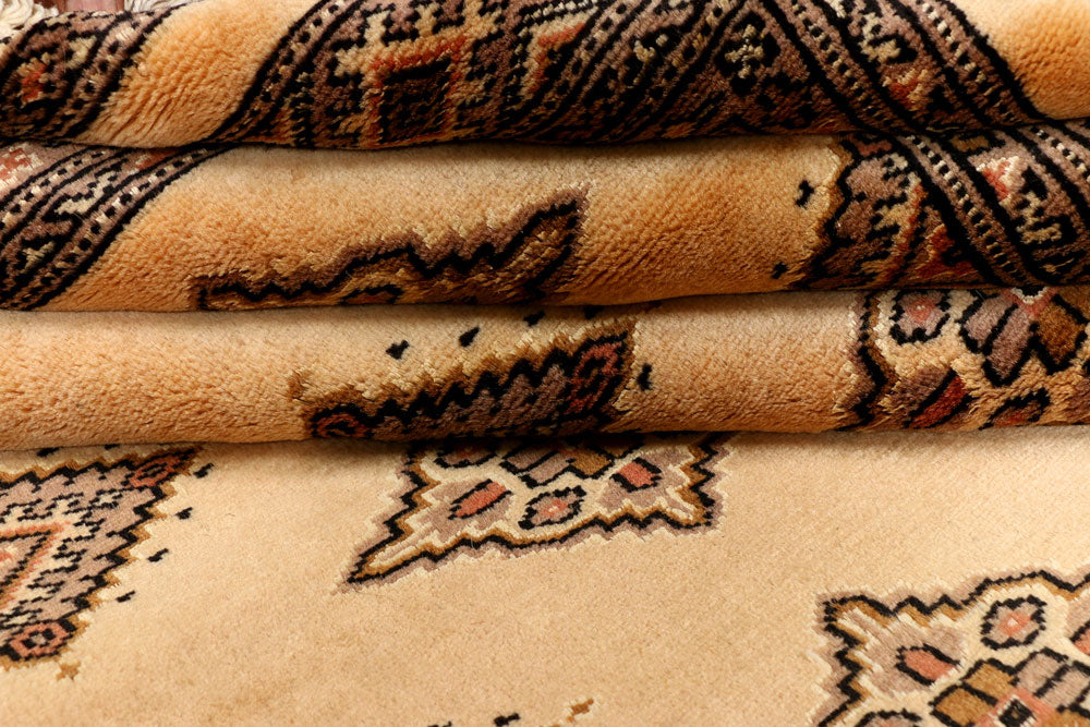 Navajo White Jaldar 5' 7 x 7' 9 - No. 38428 - ALRUG Rug Store