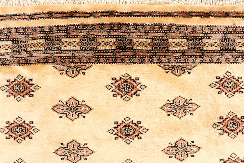 Navajo White Jaldar 5' 9 x 8' - No. 38429 - ALRUG Rug Store