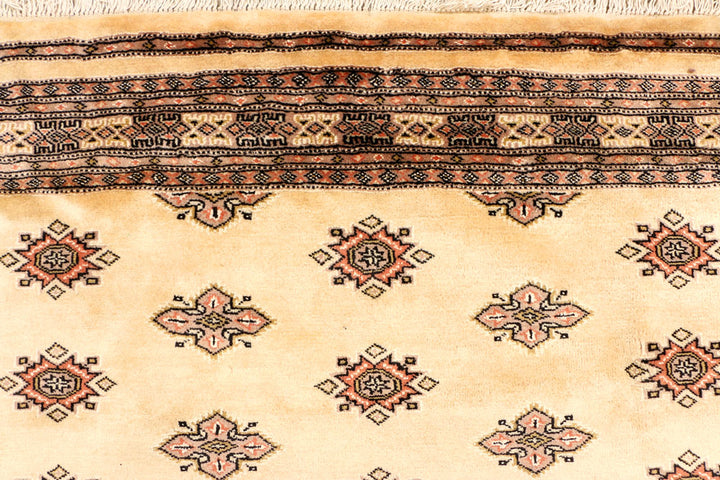 Navajo White Jaldar 5' 9 x 8' - No. 38429 - ALRUG Rug Store