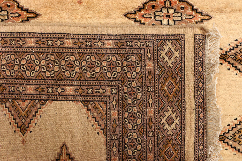 Navajo White Jaldar 5' 6 x 8' 4 - No. 38437 - ALRUG Rug Store