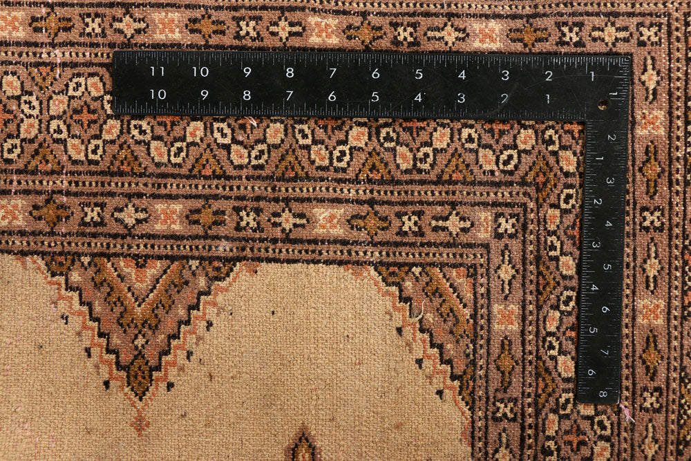 Navajo White Jaldar 5' 6 x 8' 4 - No. 38437 - ALRUG Rug Store