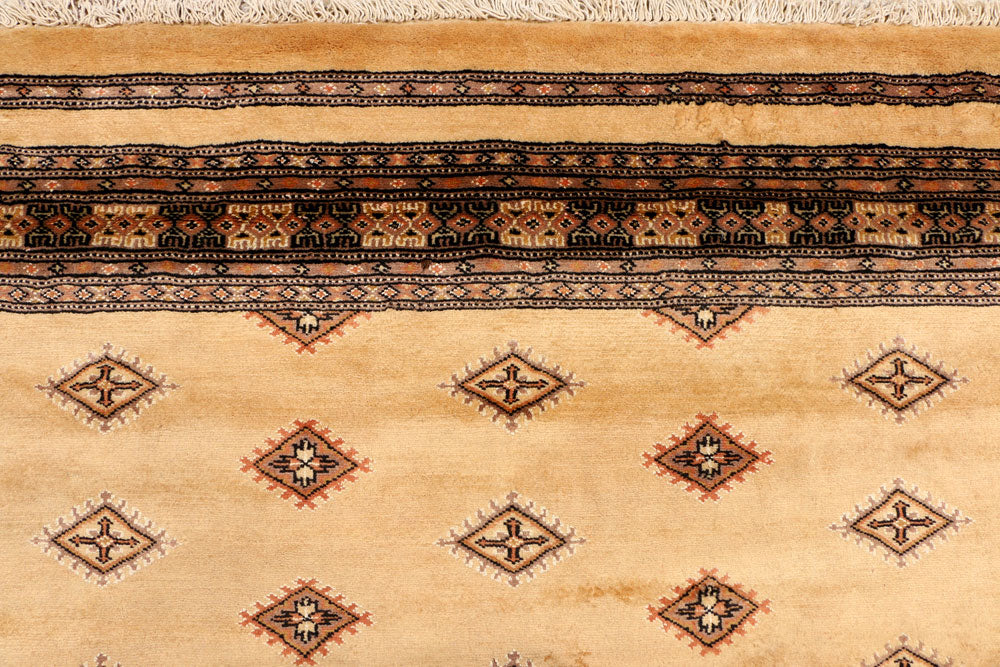 Navajo White Jaldar 5' 7 x 8' 7 - No. 38439 - ALRUG Rug Store