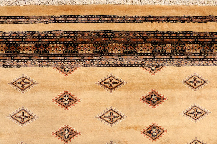 Navajo White Jaldar 5' 7 x 8' 7 - No. 38439 - ALRUG Rug Store