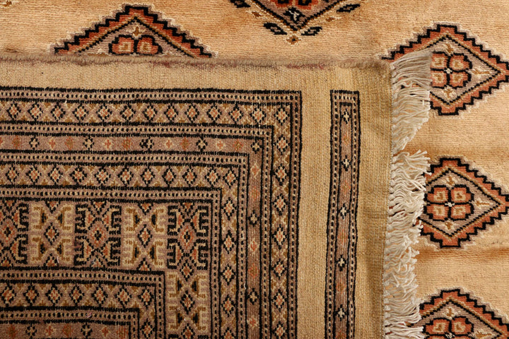 Navajo White Jaldar 6' 6 x 9' - No. 38443 - ALRUG Rug Store