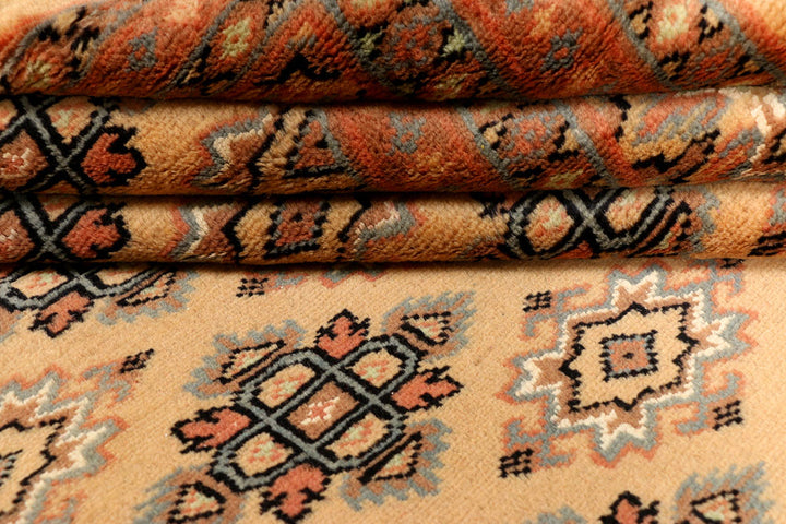 Navajo White Jaldar 5' 3 x 7' 10 - No. 38445 - ALRUG Rug Store