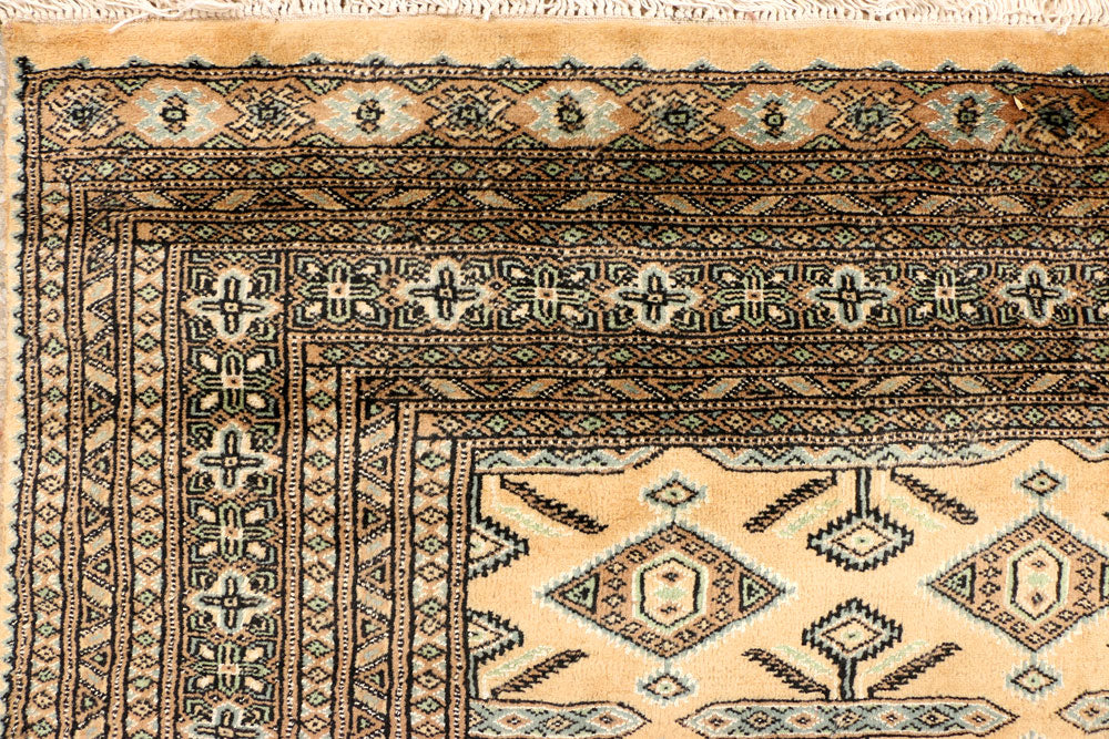 Navajo White Jaldar 6' 7 x 9' 8 - No. 38448 - ALRUG Rug Store