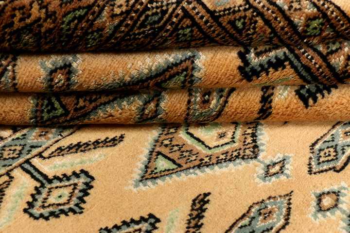 Navajo White Jaldar 6' 7 x 9' 8 - No. 38448 - ALRUG Rug Store