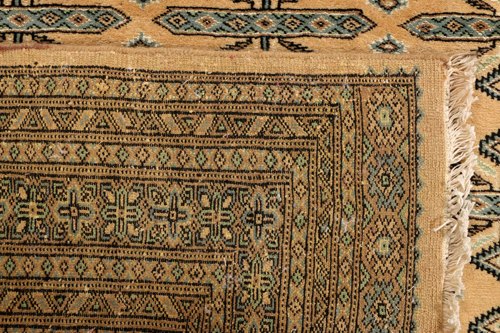 Navajo White Jaldar 6' 7 x 9' 8 - No. 38448 - ALRUG Rug Store