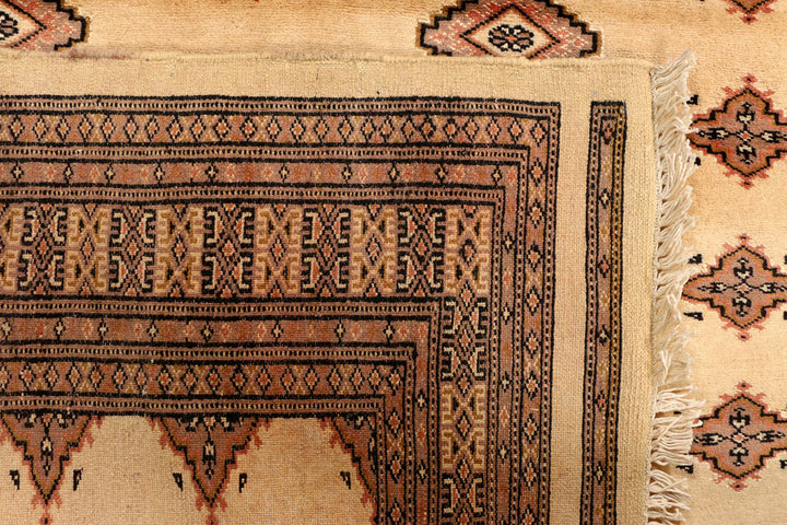 Navajo White Jaldar 5' 7 x 7' 10 - No. 38451 - ALRUG Rug Store