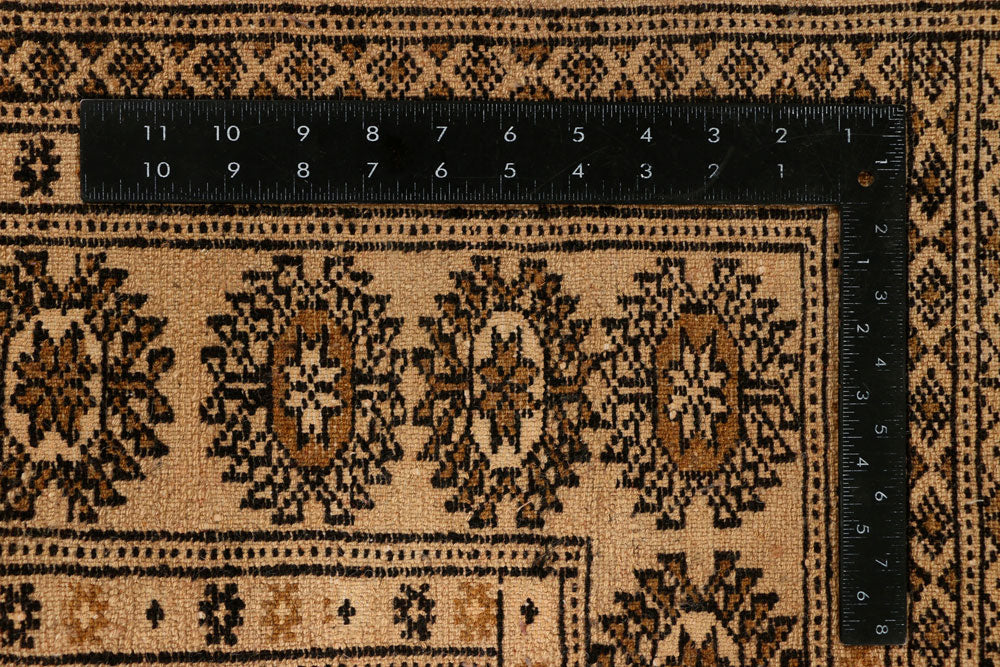 Navajo White Bokhara 4' 6 x 6' 8 - No. 38470 - ALRUG Rug Store