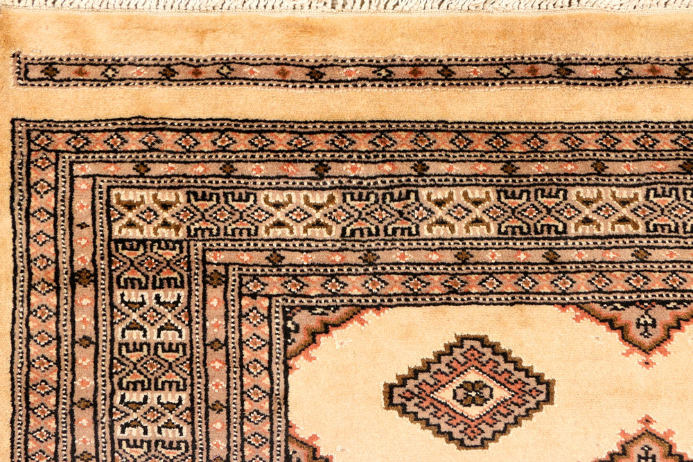 Navajo White Jaldar 4' 6 x 6' 7 - No. 38479 - ALRUG Rug Store