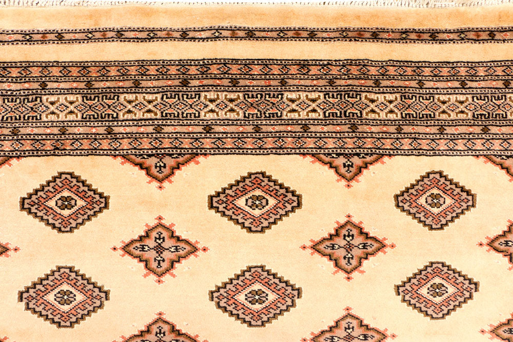 Navajo White Jaldar 4' 6 x 6' 7 - No. 38479 - ALRUG Rug Store