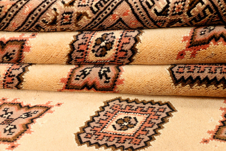 Navajo White Jaldar 4' 6 x 6' 7 - No. 38479 - ALRUG Rug Store