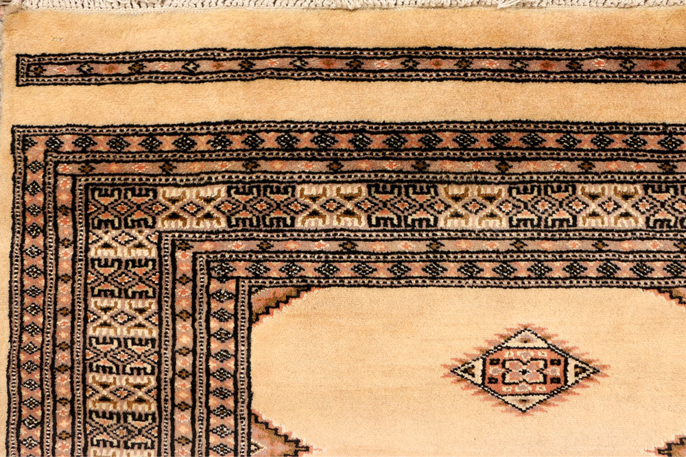 Navajo White Jaldar 4' 6 x 6' - No. 38481 - ALRUG Rug Store
