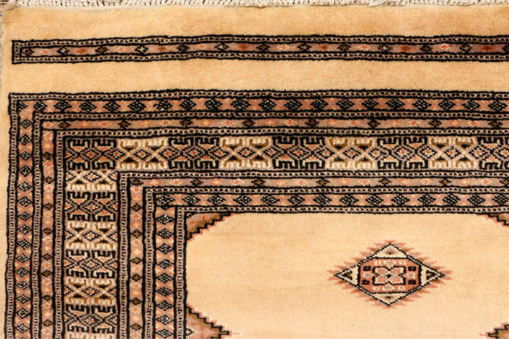 Navajo White Jaldar 4' 6 x 6' - No. 38481 - ALRUG Rug Store
